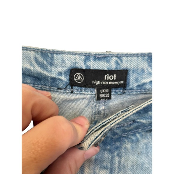 Riot Misguided Jeans High-Rise Mom Ripped Knee Ankle Destroyed Denim Blue Medium - Picture 10 of 11